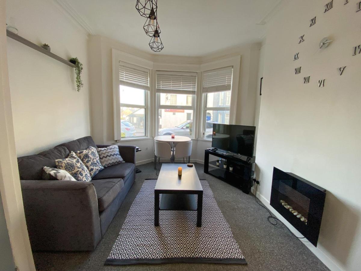 Cheap & Cheerful Apartment Near Bangor Marina Екстериор снимка