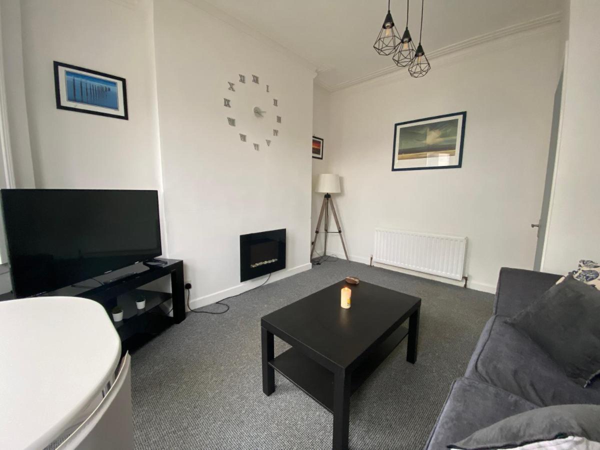 Cheap & Cheerful Apartment Near Bangor Marina Екстериор снимка