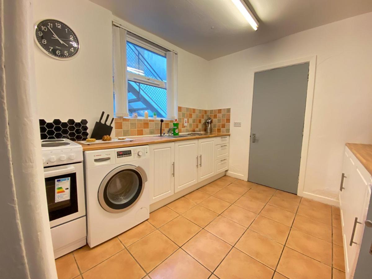 Cheap & Cheerful Apartment Near Bangor Marina Екстериор снимка